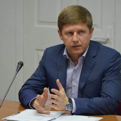 голосував проти законопроекту за продаж землі Сергій Нагорняк